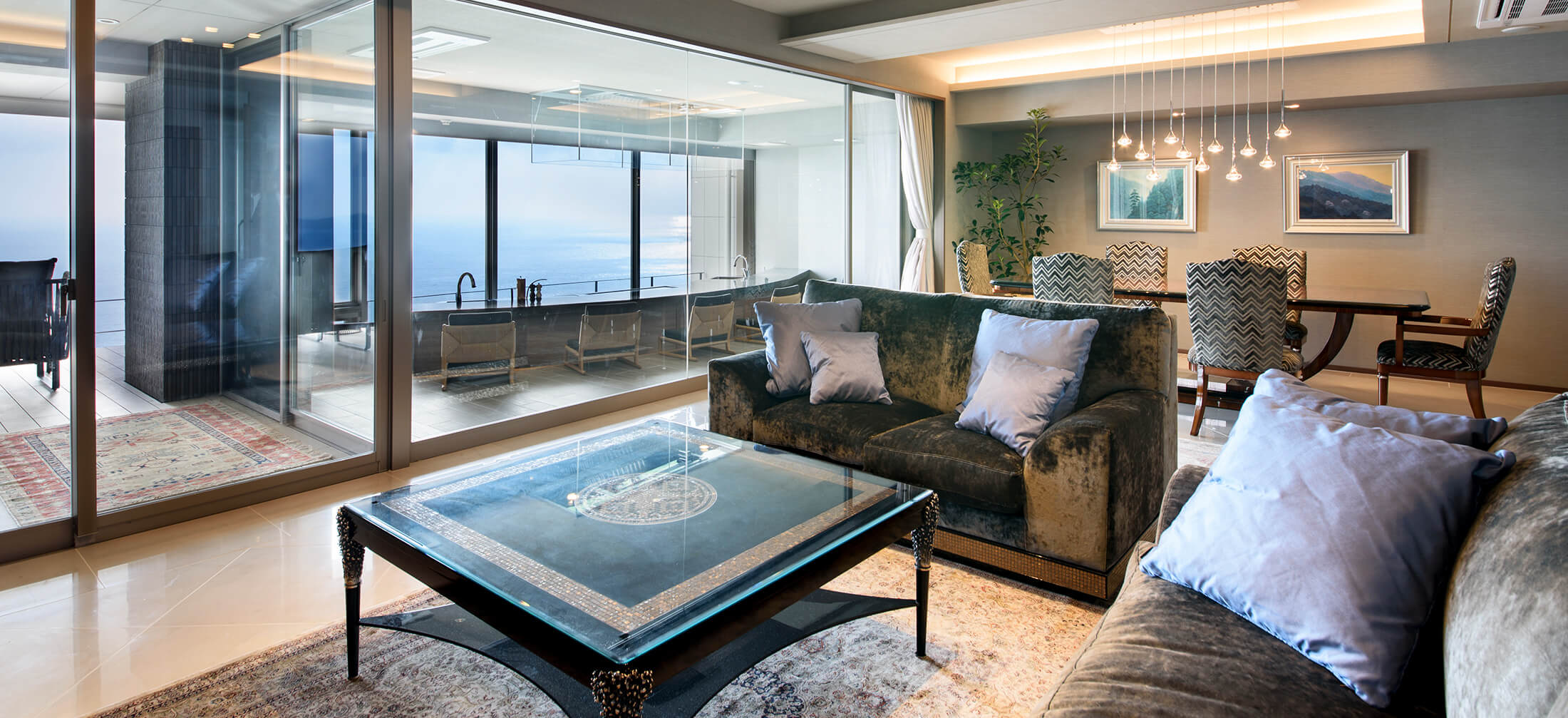 次世代の人材育成の「架け橋」になってください。